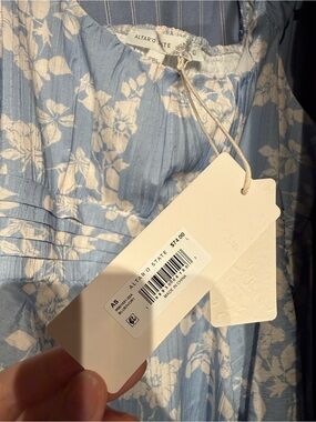 Altar'd State Blue and White Floral Dress/join me for a live show